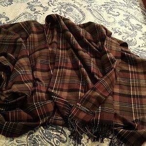 New 100% cashmere ruana wrap